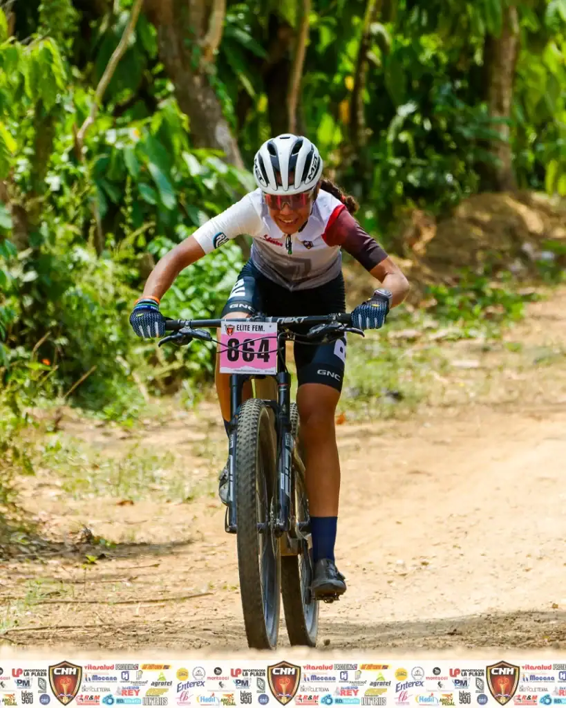 Gabriela Tejada Team BH