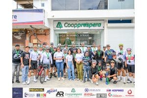 Portada pa’ Nagua con AR Cycling Team